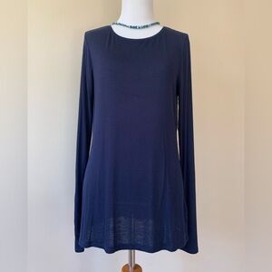 WHBM ladies 95% rayon navy blue long sleeve lightweight tunic in size medium NWT